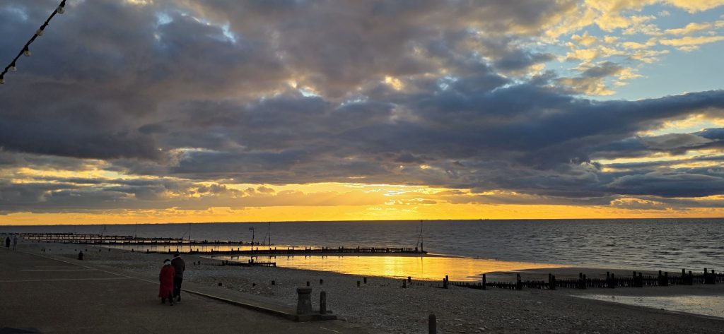 20251025_1710353676763826852628147-1024x473 Test shots