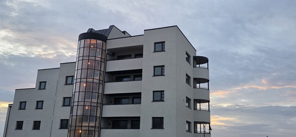 20251105_1616595005326179492224102-1024x473 Funstanton